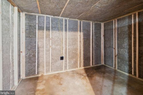 2305 Douglas Ct, Silver Spring MD 20902-4757 exterior