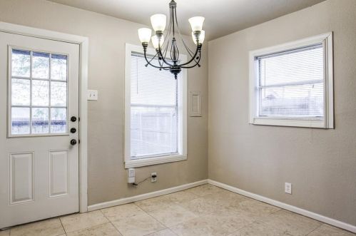 2516 Ryan Ave, Fort Worth TX  76110-2525 exterior