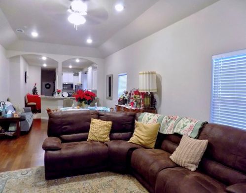 4713 Garrison, Dallas TX 75216-7139 exterior