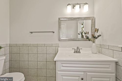 1408 Leister Dr, Silver Spring MD 20904-1548 exterior