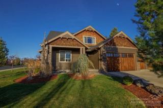 2910 Canyon Dr, Eagle Crest, OR 97756-1188
