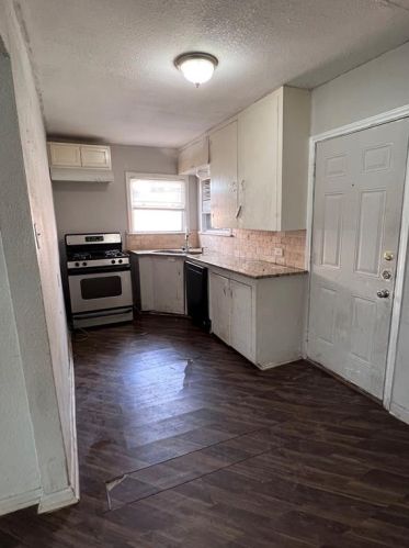 3767 Townsend Dr, Fort Worth TX  76115-4127 exterior