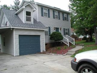 208 Woodbury Dr, Winnsboro Mills, SC 29180-9305