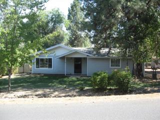 11210 White Goose Dr, Keno, OR 97627-3079