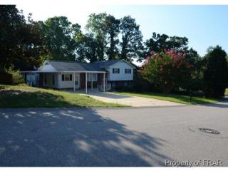 1335 Devonshire Dr, Fayetteville, NC 28304-4919