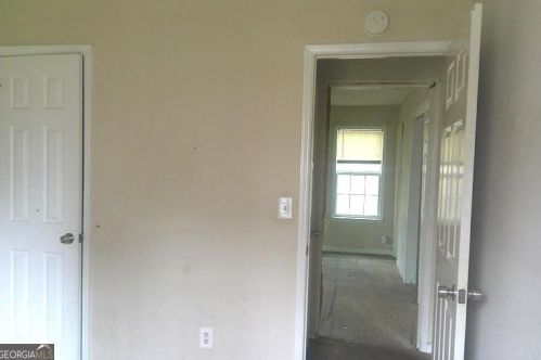 6181 Valdez Dr, Rex GA 30273-1008 exterior