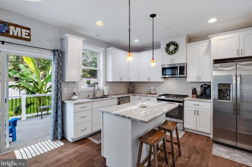 31 Chrisba Rd, Severna Park MD  21146-3060 exterior