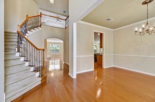 8109 Cobblestone, Austin TX  78735-7902 exterior