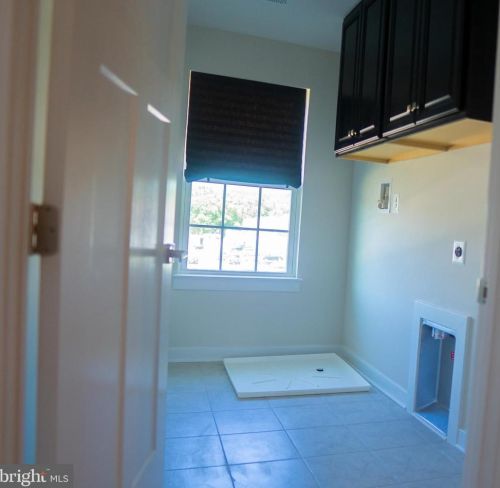 685 Falcon Ln, Aberdeen MD  21001-1256 exterior