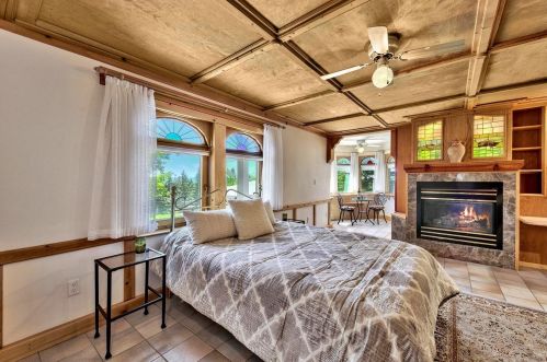 13308 Ski Slope Way, Truckee CA  96161-7005 exterior