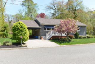 212 Pittenger Pl, Wall Township, NJ 07753-5422