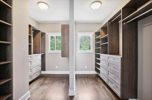 1074 Abington Ct, Atlanta GA  30319 exterior