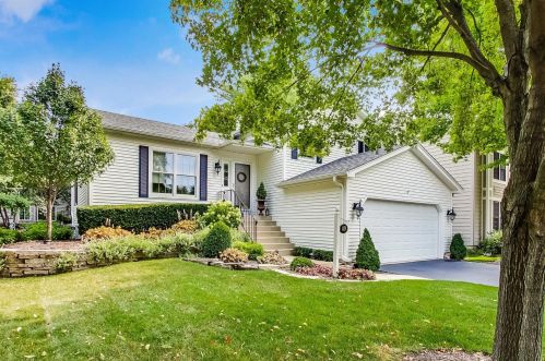 119 Newgate Ave, Naperville, IL 60565-3015