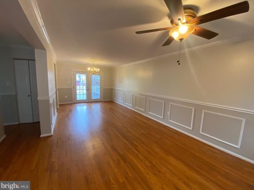 12509 Clipper Dr, Woodbridge VA  22192-2308 exterior