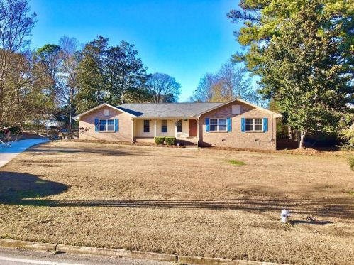 1849 Pinehurst Rd, Lithonia, GA 30078-2679