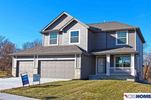 9614 151st St, Bennington, NE