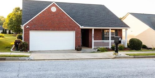 760 Jacoby Dr, Loganville, GA 30052-6718