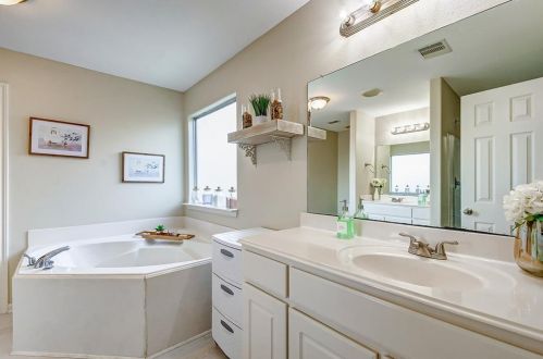 3810 Cloudbluff Ln, Richmond TX 77469-4117 exterior