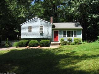 490 Madison Rd, Guilford, CT 06437-1782