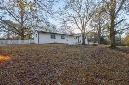 1362 Hicks Cir, Conyers GA  30012-4211 exterior