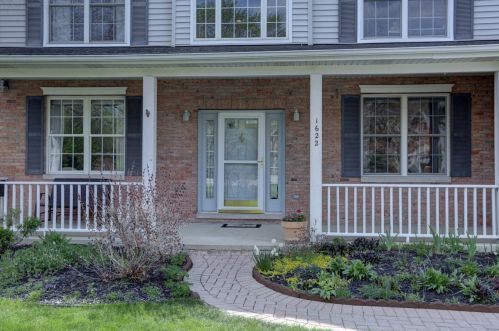1622 Clarence Ave, Arlington Hts, IL 60004-4065