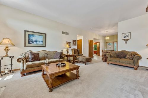 831 Shannon Dr, Crown Point IN  46307-8999 exterior