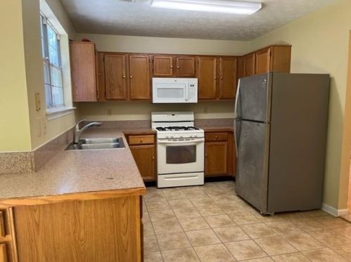 3542 Strathmore Dr, Duluth GA  30096-3246 exterior