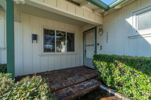 1307 Fordham Ave, Modesto, CA 95350-5709