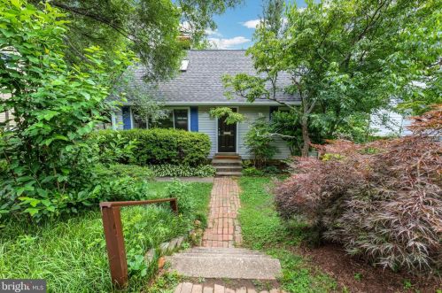 916 Robin Rd, Silver Spring MD 20901-1871 exterior