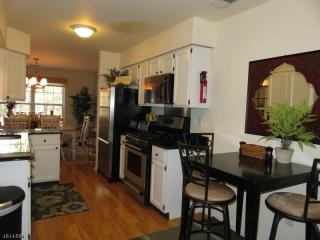 29-G Chicopee Dr, Princeton NJ  08540-1826 exterior