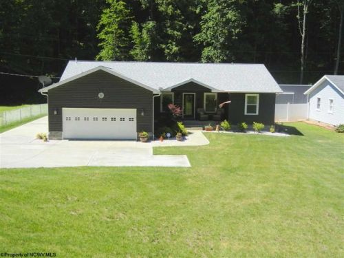 114 Church Fork Rd, Hundred, WV 26575-8706