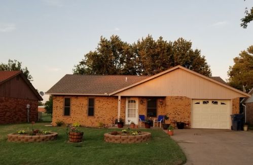 441 Dustin Dr, Lahoma, OK 73754-1043