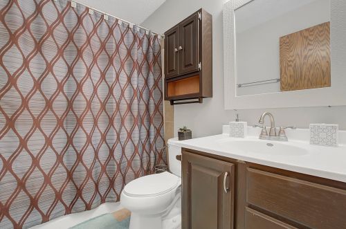 1346 Cope Ave, Saint Paul MN  55109-2555 exterior