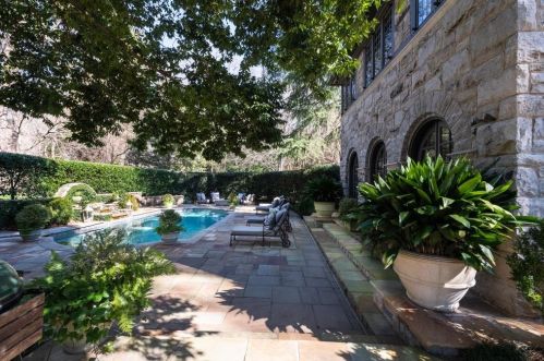3015 Andrews Dr, Atlanta GA  30305-2001 exterior