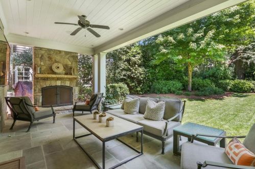 2375 Havenridge Dr, Atlanta GA  30305-4072 exterior