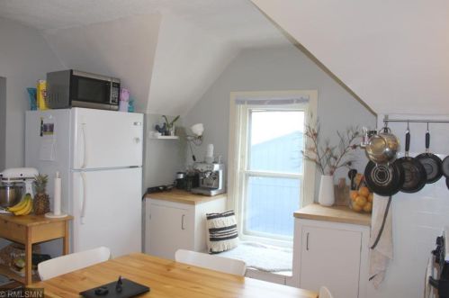 914 Armstrong Ave, Saint Paul MN 55102-3804 exterior