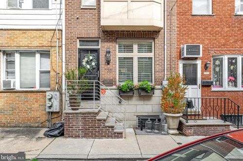 735 Darien St, Philadelphia, PA 19147-2805