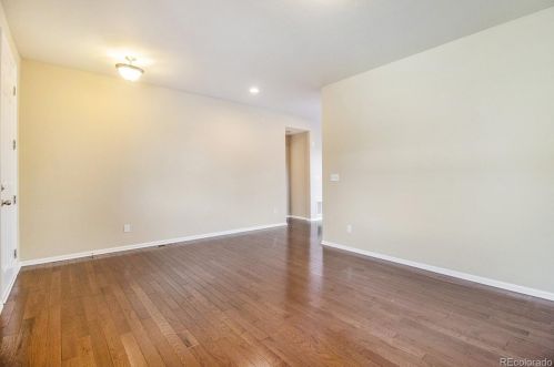 21531 Un Dr, Denver CO 80015-6600 exterior