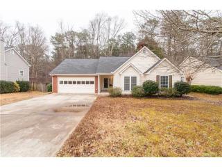 1059 Athena Ct, Acworth, GA 30101-6867