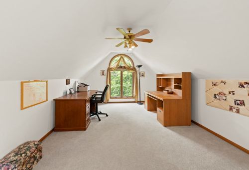 8815 Aintree Ln, Willowbrook IL  60527-8392 exterior