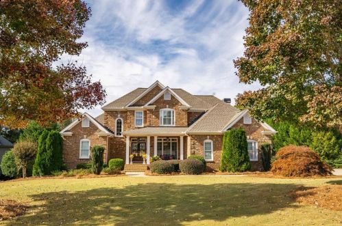506 Sterling Water Dr, Monroe, GA 30655-7704