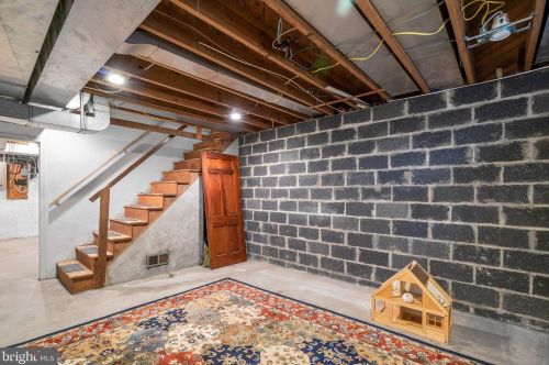 709 Milestone Dr, Silver Spring MD 20904-2735 exterior