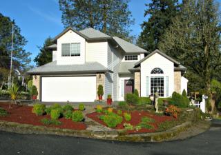 7117 Pamrick Ln, Portland, OR 97267-5271