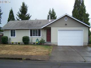379 55th St, Springfield, OR 97478-6142