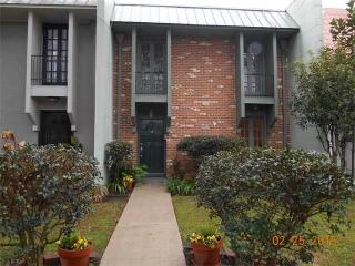 852 Wilshire Blvd, Metairie, LA 70005-2206
