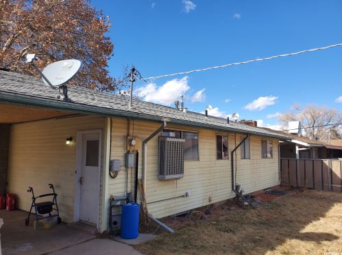 332 800, Cedar City UT 84721-8133 exterior