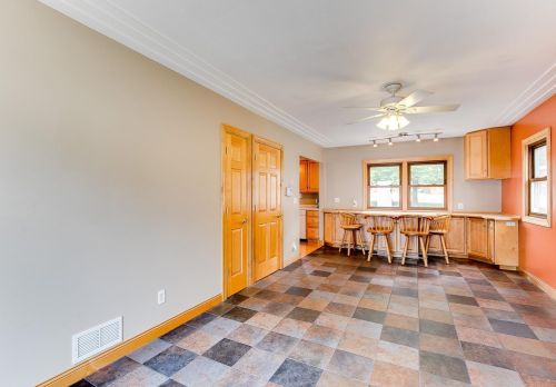 2495 13th Ave, Saint Paul MN  55109-2437 exterior