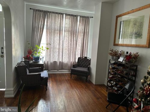 358 Philadelphia St, York PA  17401-2942 exterior