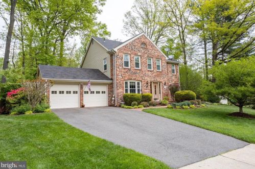 10602 Battalion Landing Ct, Springfield, VA 22015-2516