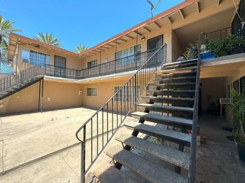 135 Wakefield Ave, Anaheim CA  92802-4237 exterior